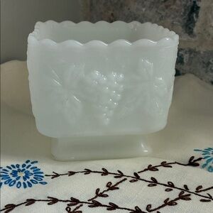 Vintage Anchor Hocking White Milk Glass Candy Dish/Planter